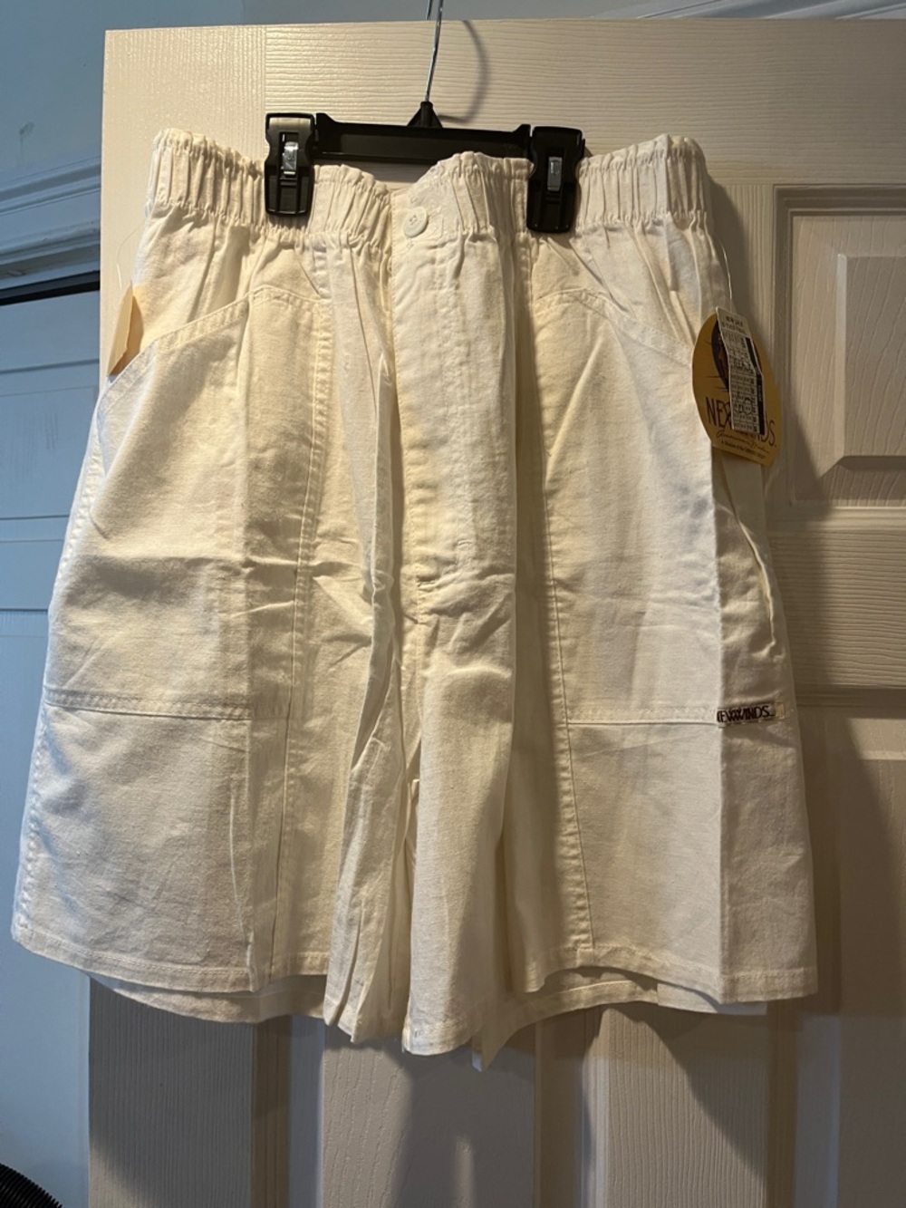 NWT sz 22 vintage white shorts